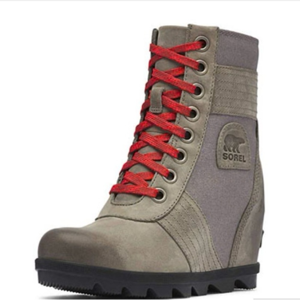 Women’s Sorel Quarry Lexie Wedge Boots size 6